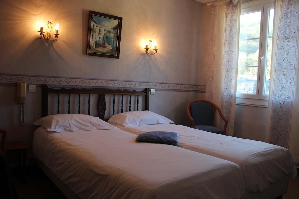 Logis Hotel Les Cimes Argelès-Gazost Екстериор снимка
